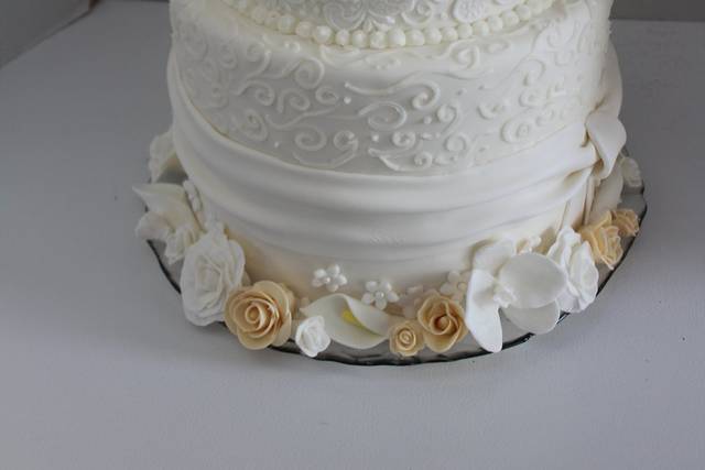 Cakes by Michele LLC Wedding Cake Marcellus NY WeddingWire