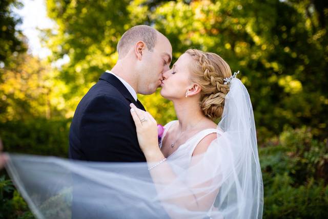 Buffalo Wedding Photographer