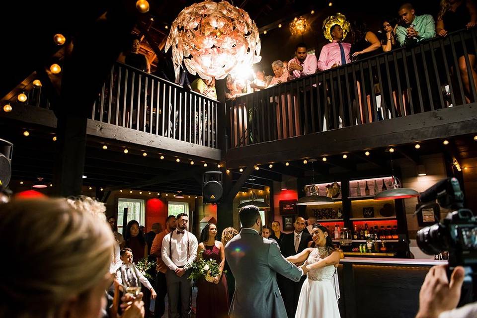 First Dance at The Roxbury Barn and Estate. Photo by Come Together Studios.