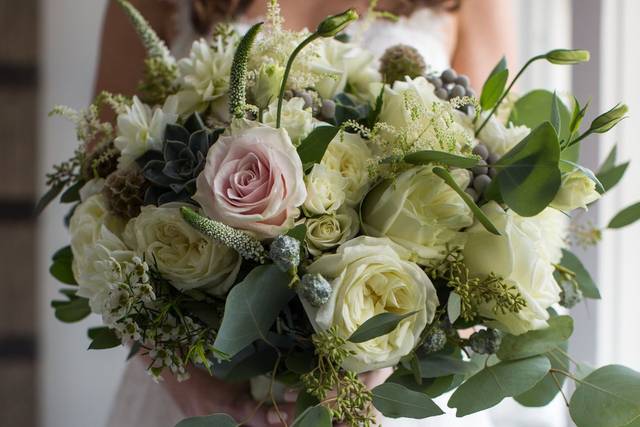 White bouquet