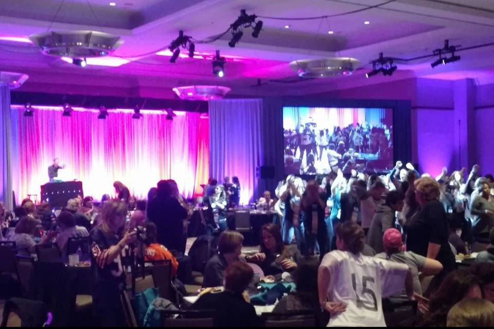 Corporate party in Charlotte with 500+ guests