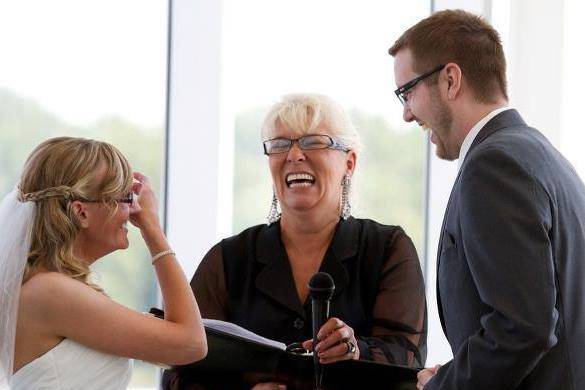Lisa's Weddings - Wedding Officiant Service