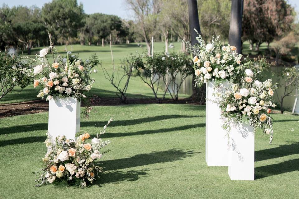 Lakeside Ceremony Site