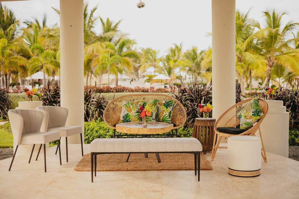Lounge Area