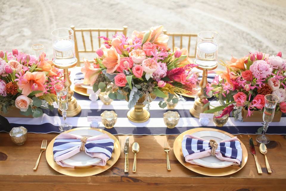 Peach and coral reception decor