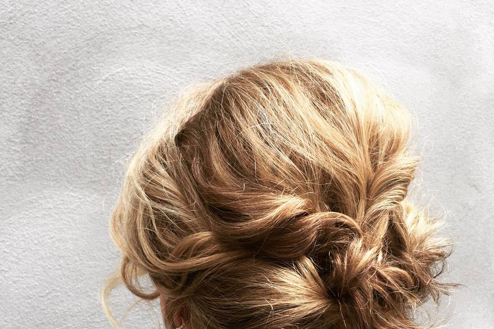 Hair updo