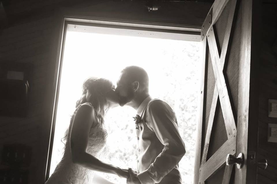 Newlyweds kissing