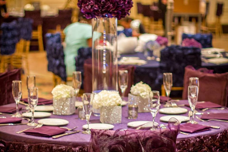 Round table setup