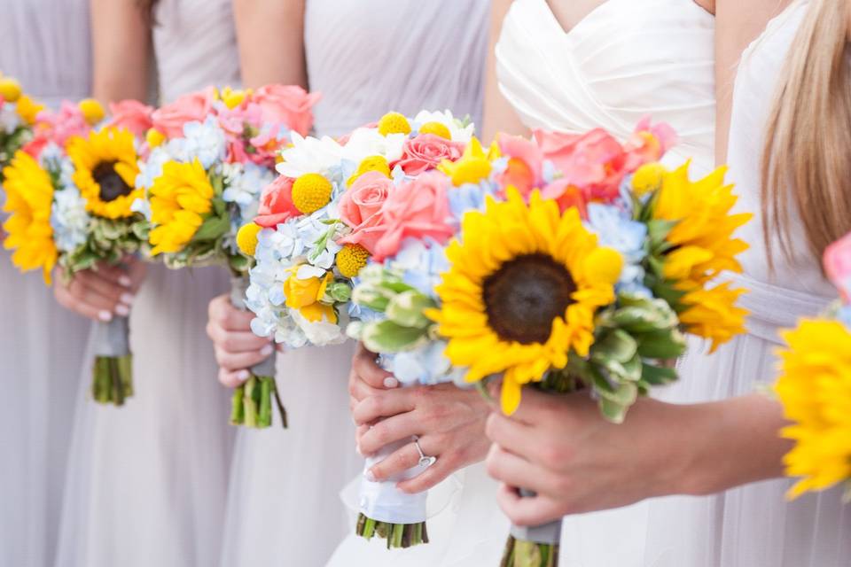 Bouquets of the bridal party