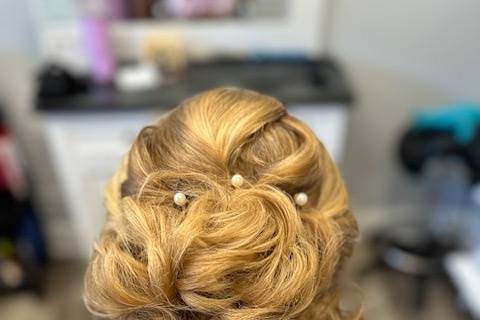 Gorgeous half updo