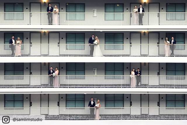 Wedding party's creative shot