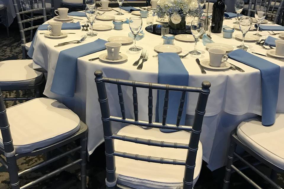 Blue and white Table set