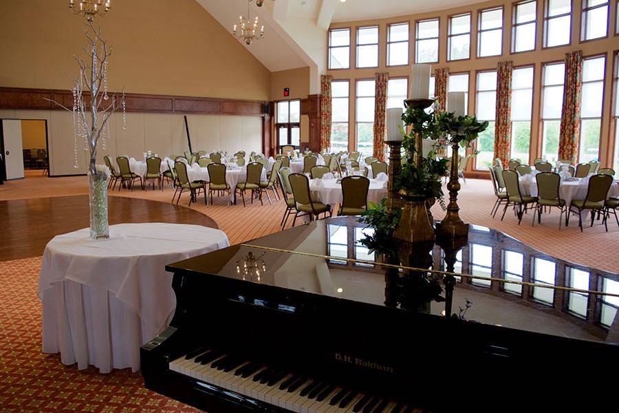 White Lake Oaks Event Center