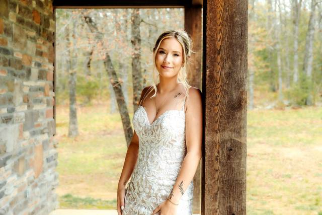 Romantic bridal portraits at H