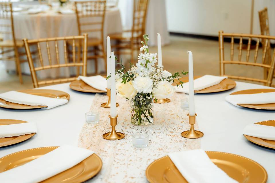 Elegant reception tablescape w