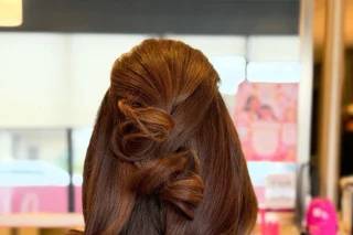 BLO BLOW DRY BAR LOUISVILLE