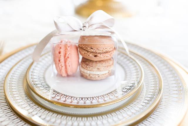 Elegant favor boxes