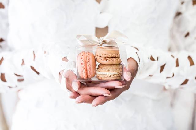 Macaron favor box