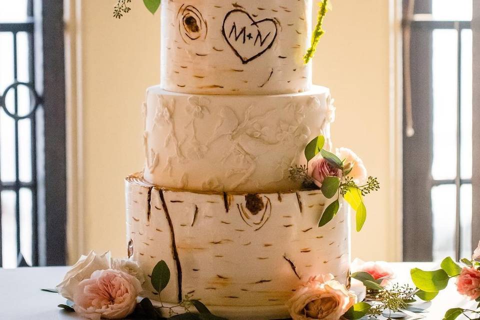 4  tips for decorating your birch tree cake