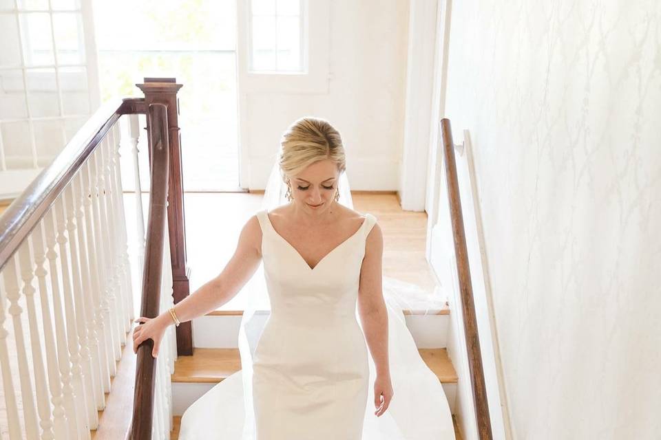 Bride walking down the stair