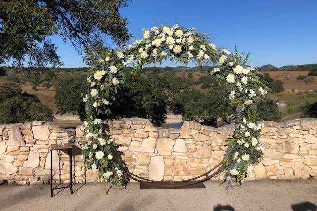 Ceremony Round Arch