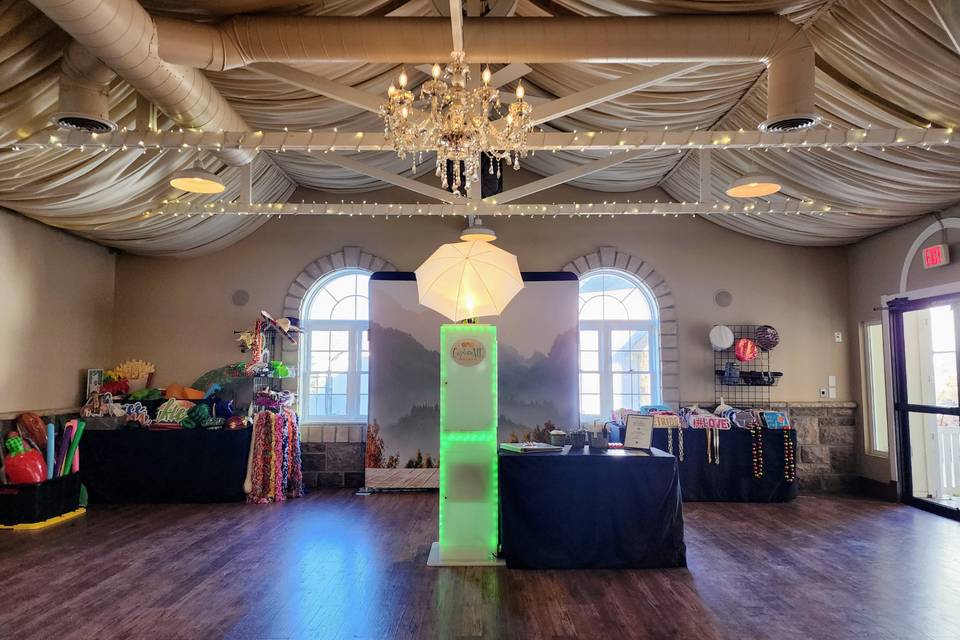 CaptureME Photo Booth Rentals