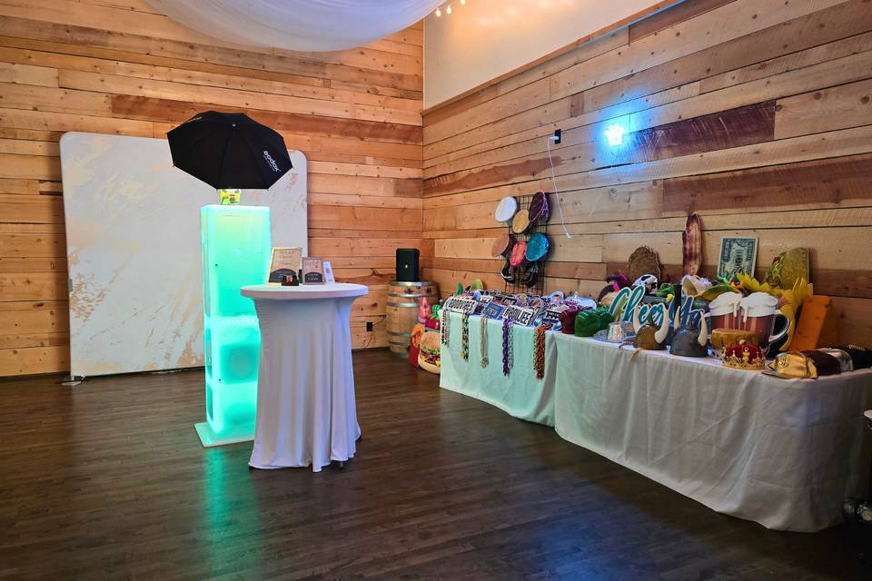 CaptureME Photo Booth Rentals