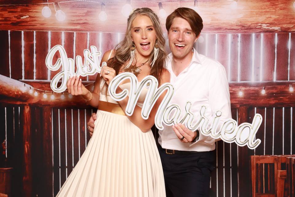 CaptureME Photo Booth Rentals