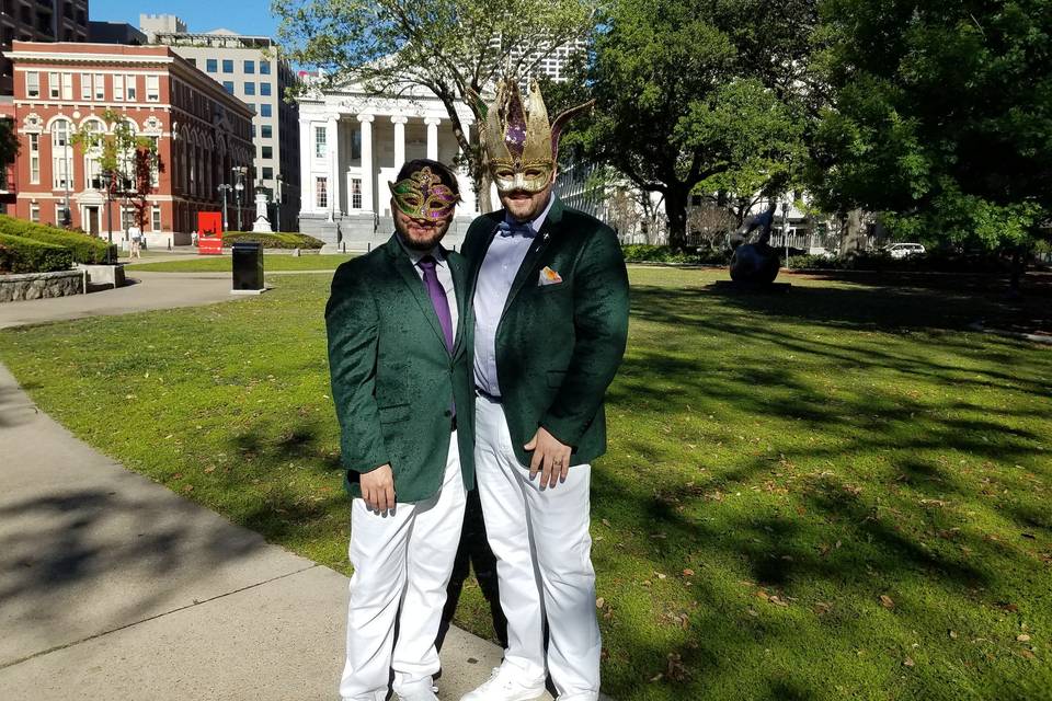 Shawn & James chose a New Orleans themed destination wedding in Lafayette Square