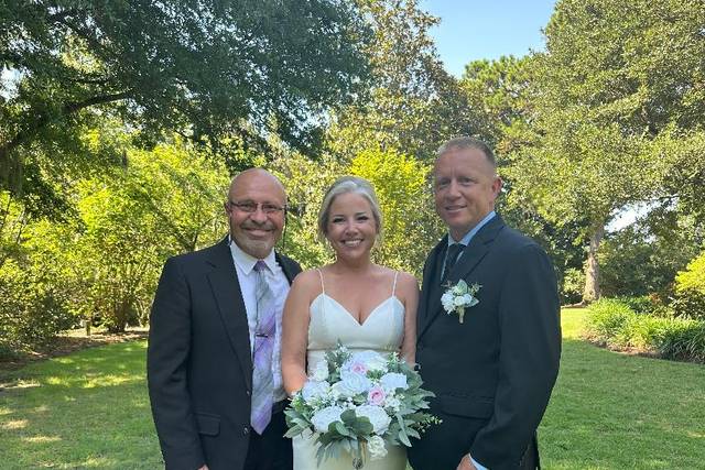 Amanda & Justin, Airlie Garden