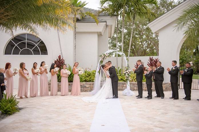 Great West Palm Wedding Venues  The ultimate guide 