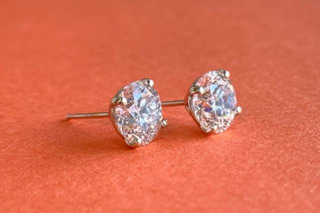 Diamond studs