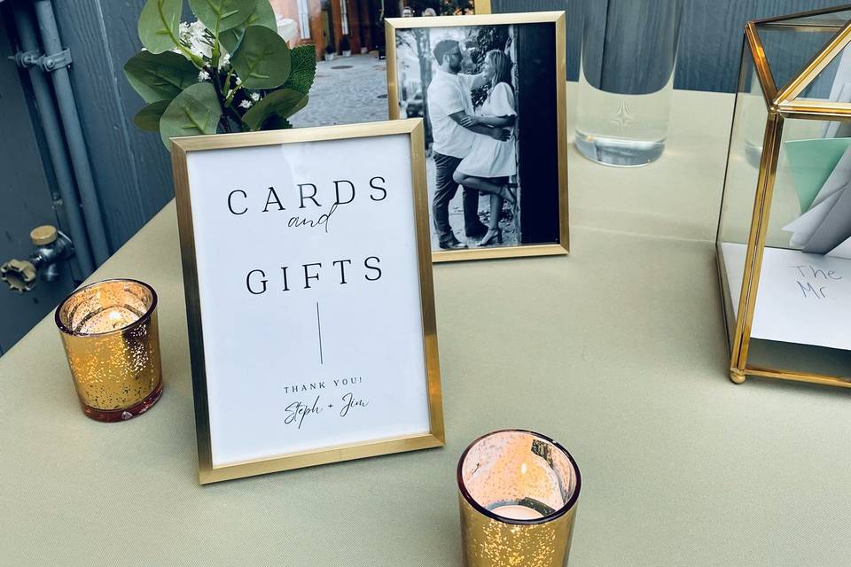 S&J 0 Gifts & Cards