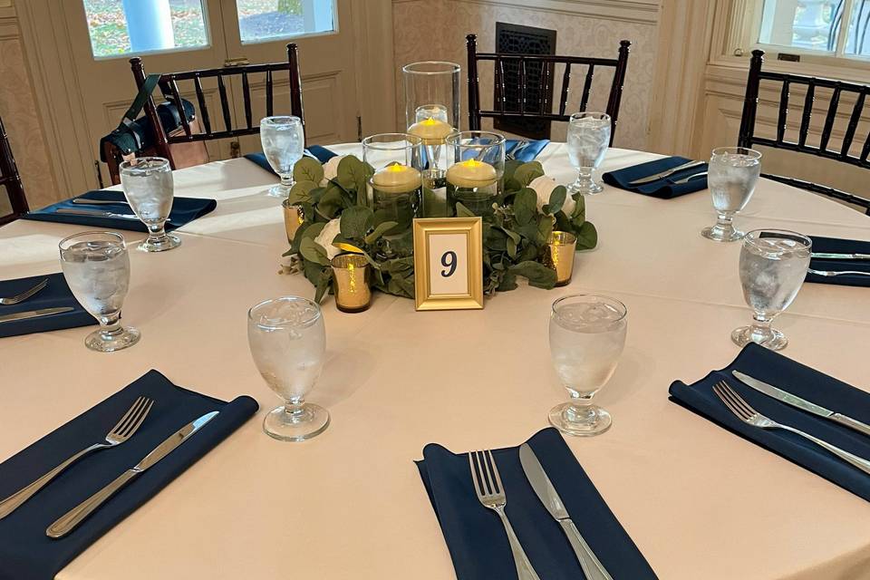 J&C - Guest Tables