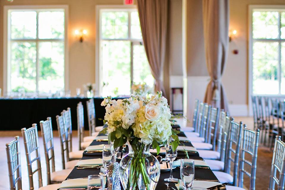 Long table setting