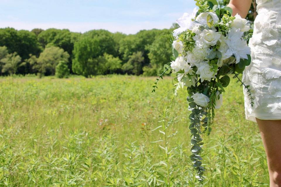 Cascading bridal bouquet