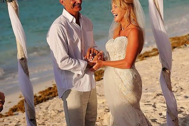 Anegada Weddings of Keith's Exquisite Touch