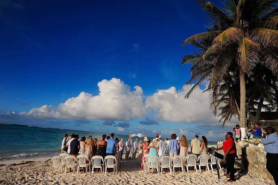 Anegada Weddings of Keith's Exquisite Touch