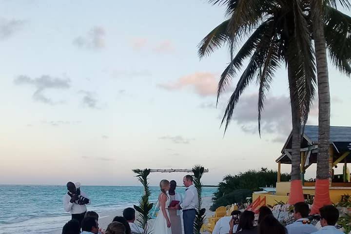 Anegada Weddings of Keith's Exquisite Touch