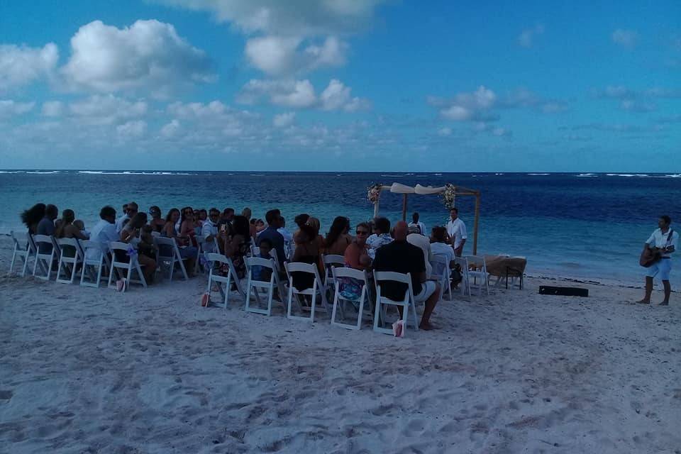 Anegada Weddings of Keith's Exquisite Touch