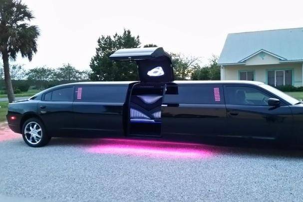 Elegant Limousines & Wedding Services