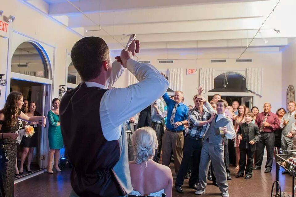 Garter toss