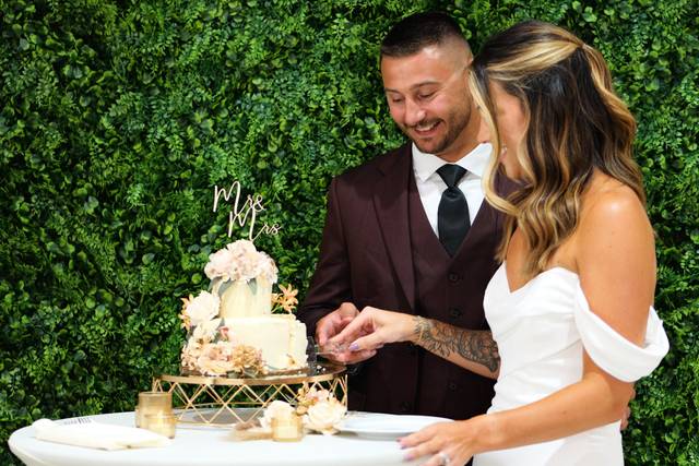 LuvLenz Wedding Photos & Films