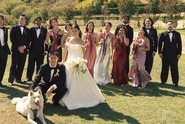 Pearl + Wedding Party!