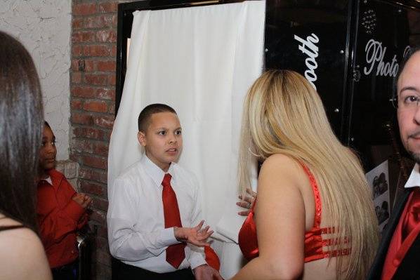 OVATION PHOTO BOOTH 516 334 9090,Long Island, Nyc Westchester Photo Booth Rentals