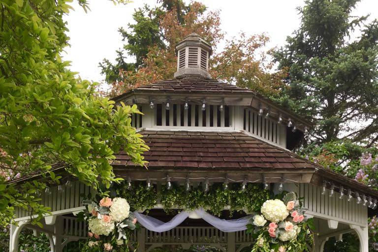 Gazebo Decorations