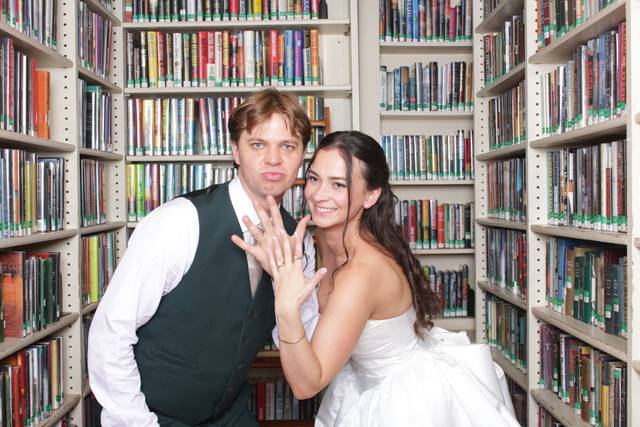 lily-jacob-library-wedding-photo-booth-ri.jpg
