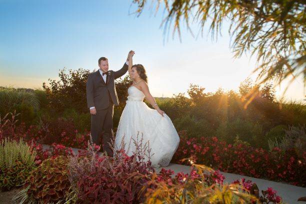 Bride and groom Dimensions Photography