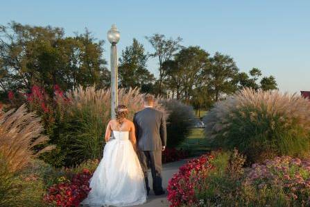 The Wedding Lady