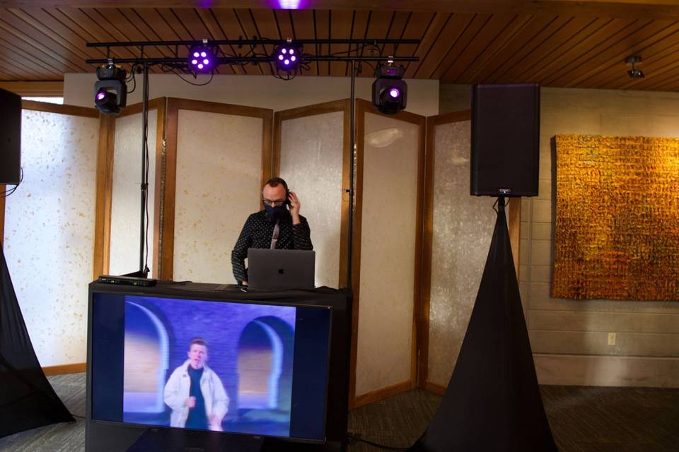DJing an Israeli pre-wedding c